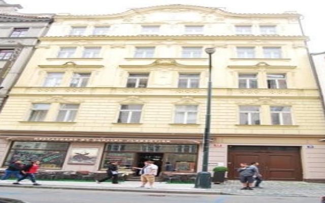 Отель Climentine Прага вид на фасад