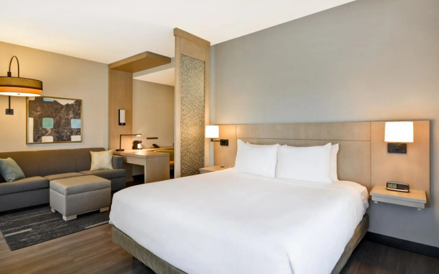 Hyatt Place Fresno