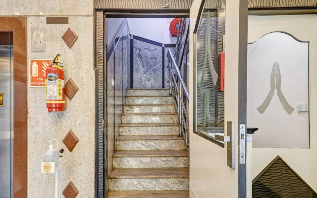Super Collection O Sabharwal Residency Near Lalbagh Botanical Garden
