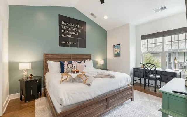 Nashville Comfort-mins to Broadway-12th S District