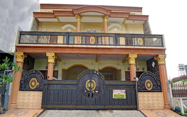 OYO 90318 Griya Putri Syariah