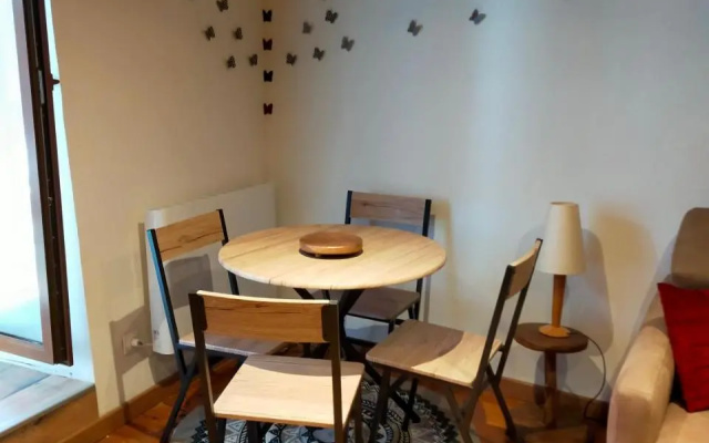 L'oustalet de Mamy (Adults Only)