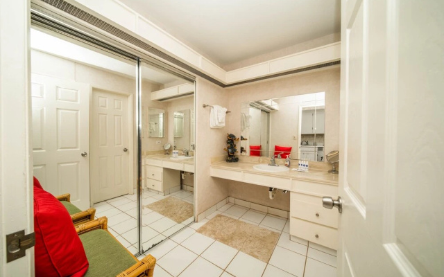 Eldorado J111 Studio Bedroom Condo