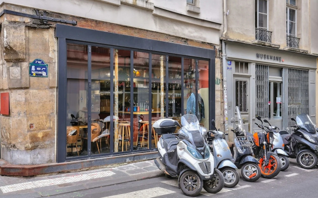 83 - Classy Apartment Paris Le Marais