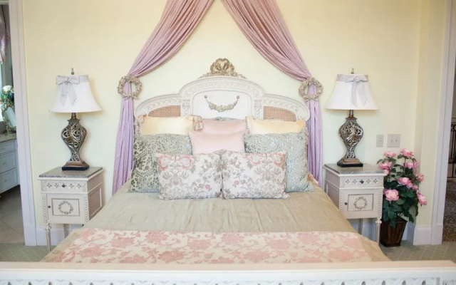Fountainview Mansion
