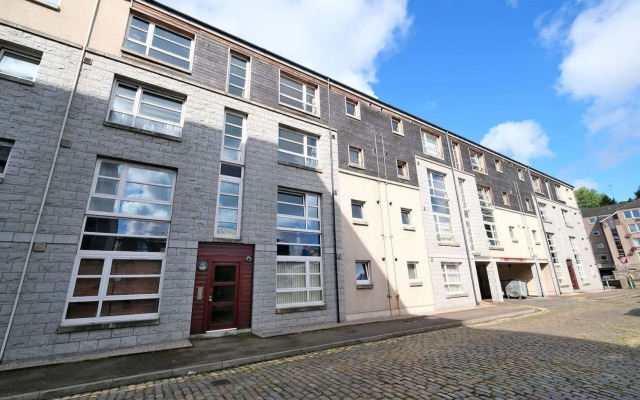 Kings Lodge: City Centre & Private Parking