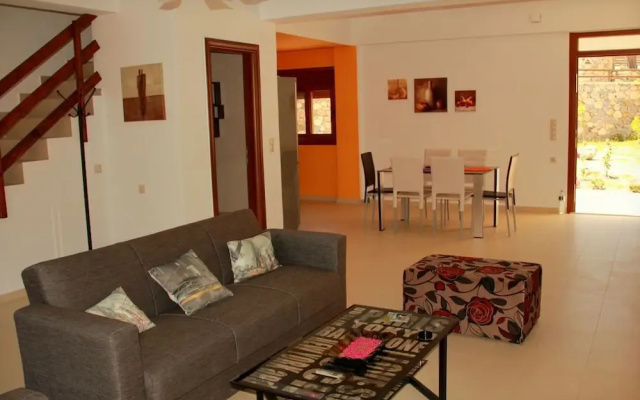 Melodia Villa by LeaderStay