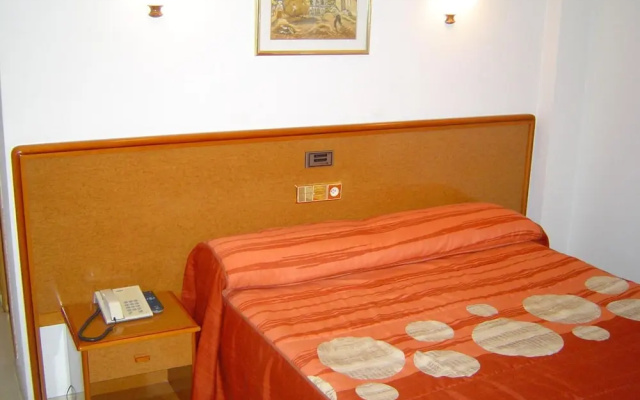 Hotel Lázaro