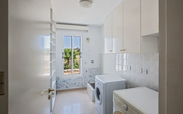 Celebrity Villa Jamie Laing