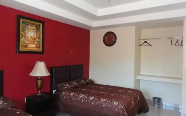 La Huerta Hotel