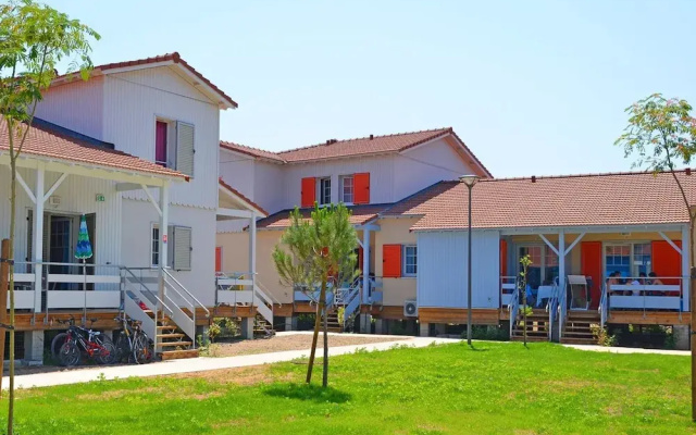 Holiday Home Near Bassin van Thau Windsurfing