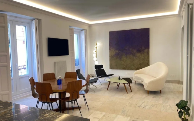 Lovely 3BR Near Palacio Real