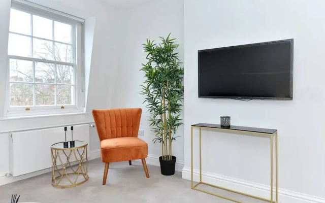 Cadogan Square Penthouse