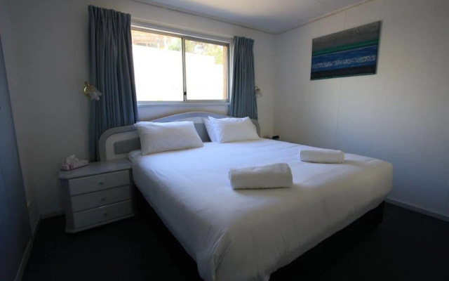 Eden Motel