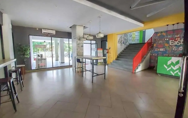 Apartment Sentra Timur Tower Tower Orange Cheap Inn RedPartner