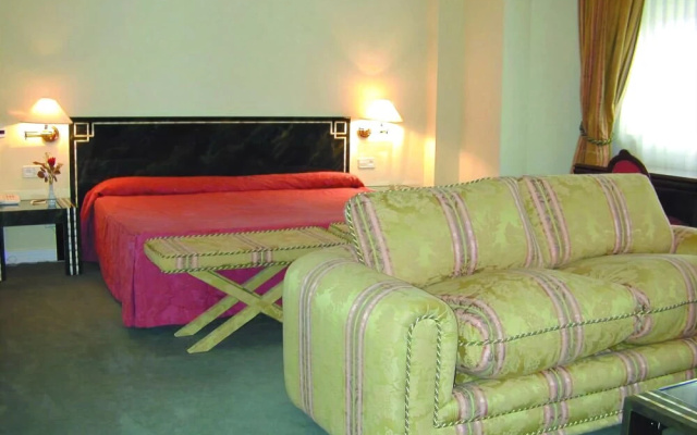 Hotel Sierra Real