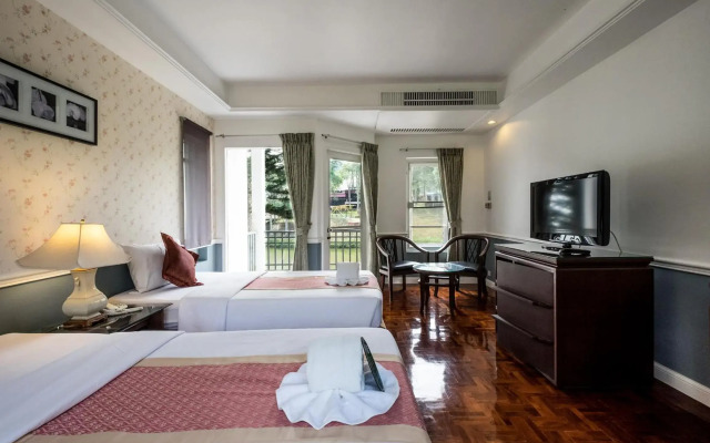 Brookside Valley Resort
