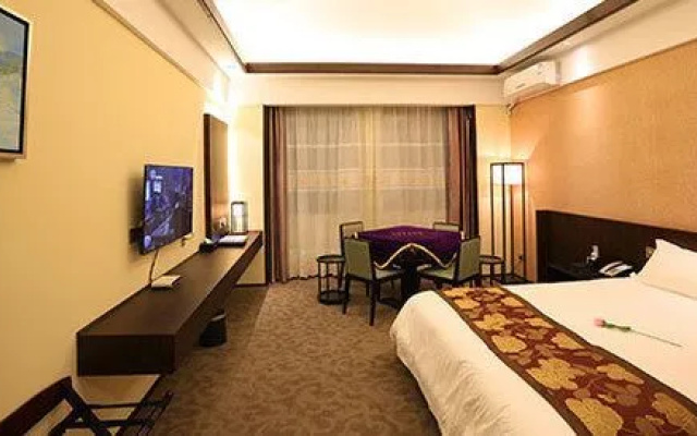 Longyue Hotel