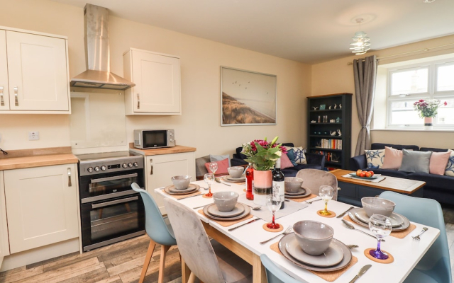 Lonnon Cottage