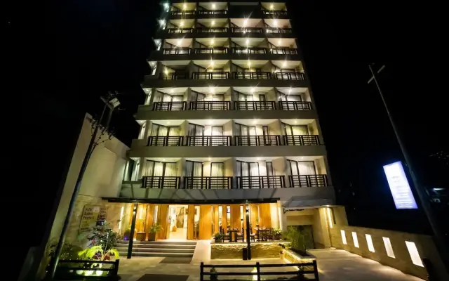 Aabas Pokhara by Barahi Hospitality