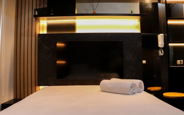 Cozy And Strategic Studio At Tokyo Riverside Pik 2 Apartment