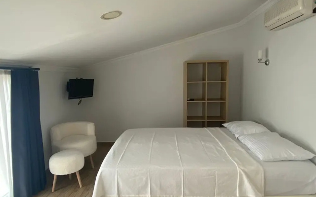 Bouvardia Inn