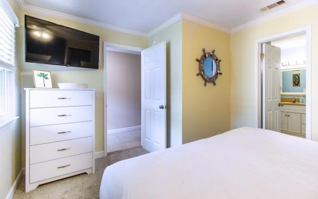 10 D, One Bedroom Condo