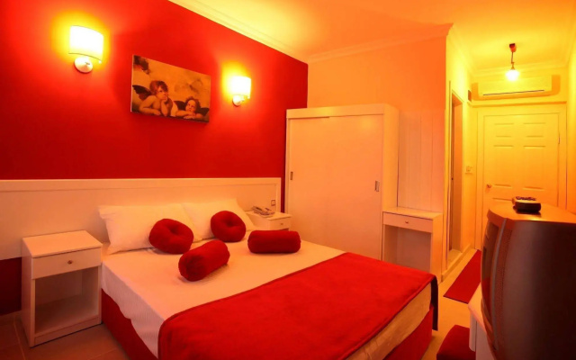 Destina Hotel