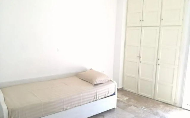 Central flat, 300m from the beach