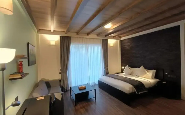 Hotel Eagles Nest