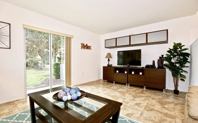 3207 Compass Bay