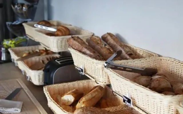 Le Scandola Hotel