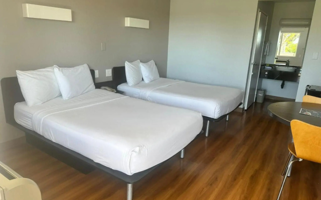 Motel 6 Ventura, CA - South