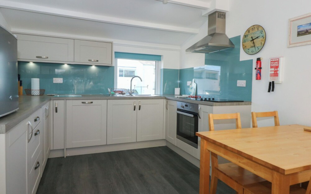 The Moorings Apartment
