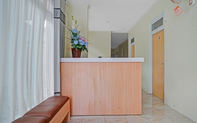 OYO 90804 Oma Uti Homestay Syariah