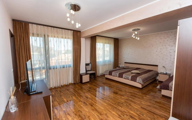 Hotel Kristal