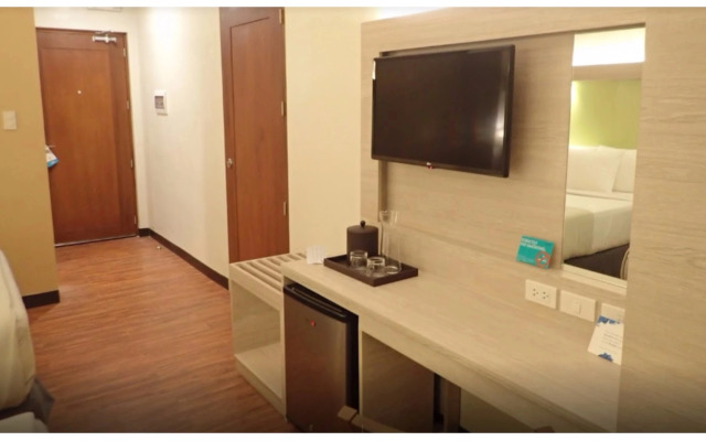 Microtel Inn & Suites by Wyndham San Fernando