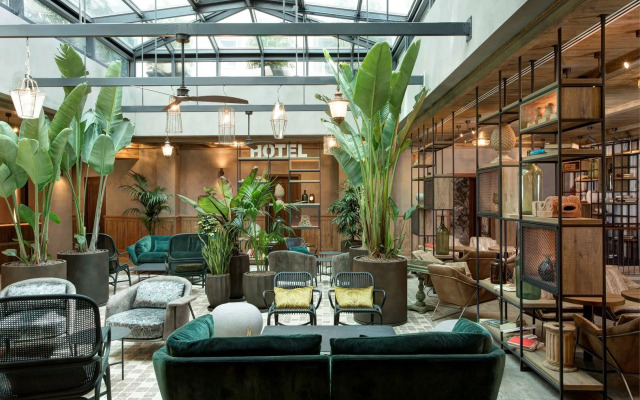 Отель DoubleTree by Hilton Rome Monti