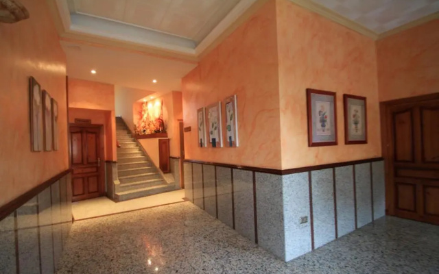 Hostal Restaurante Cuatro Caminos