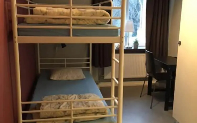 Partille Vandrarhem Bed & Breakfast - Hostel