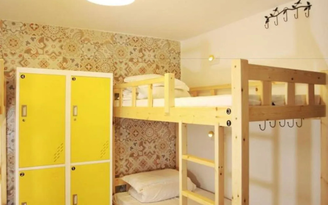Hangzhou High Tea Hostel