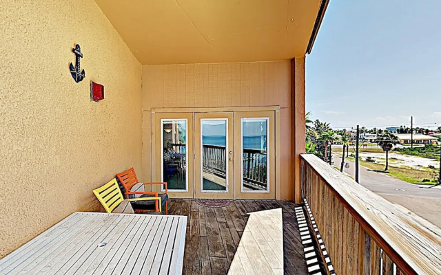 Laguna #305 - 2 Br Condo
