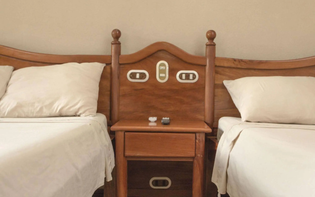 Guanacaste Lodge