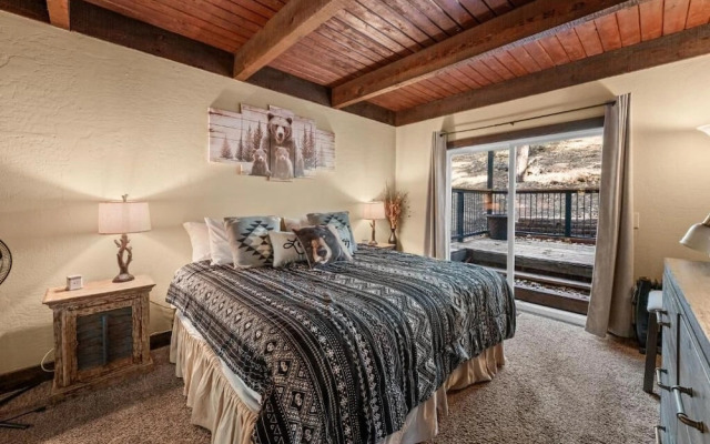 Black Bear Lodge at Moonridge