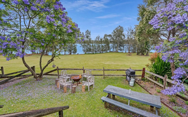The Lake House at Erowal Bay 4pm Check Out Sundays