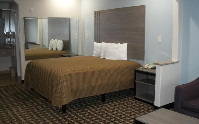 Woodland Inn and Suites
