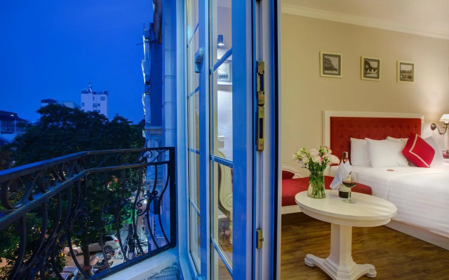Calypso Grand Hotel