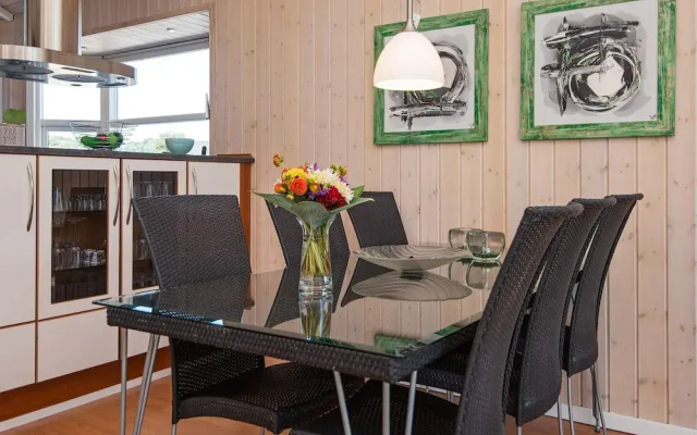 6 Person Holiday Home in Sjolund-by Traum