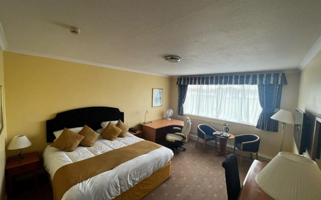 Tiverton Hotel Lounge & Venue