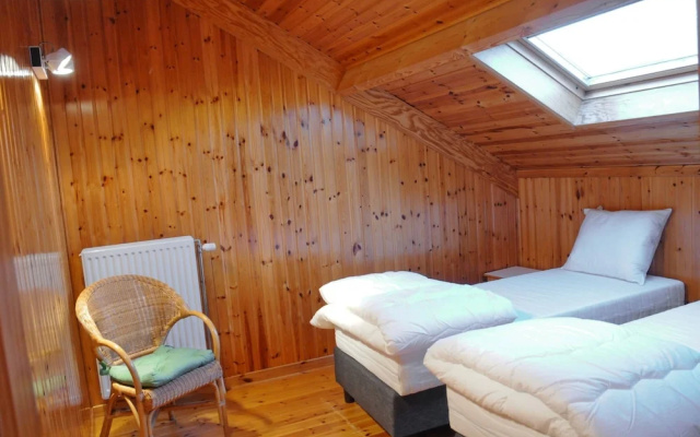 Comfortable, Renovated House With a Microwave, Near Vielsalm